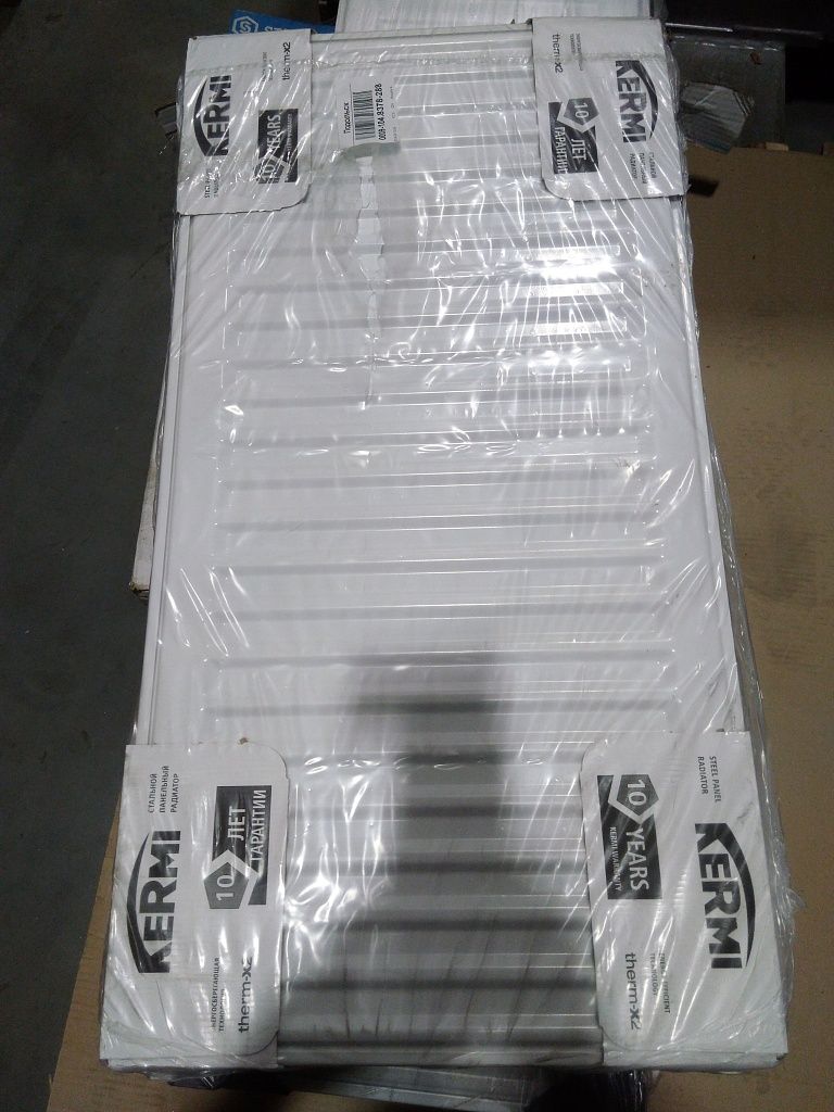 Уцененный товар (царапины): Стальной панельный радиатор Kermi Profil-K FK O 11/400/800 белый боковое подключение RAL 9016