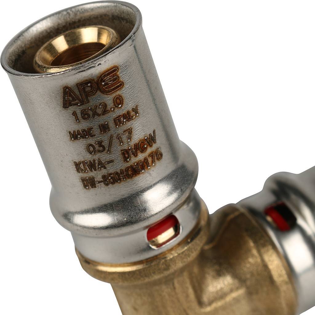 Угольник STOUT  90° 16х16 для металлопластиковых труб прессовой, SFP-0009-001616